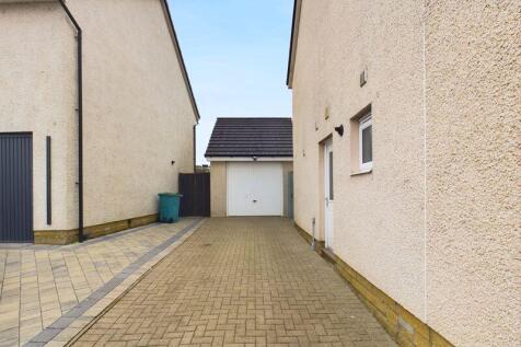 Driveway &amp; Garage 