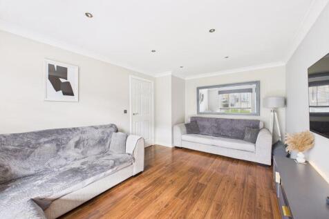 Lounge Angle 2
