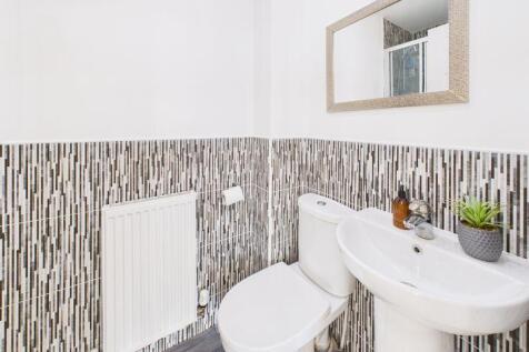En-Suite Angle 1