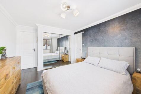 Bedroom 1 Angle 2