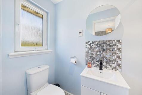 En-Suite Angle 2