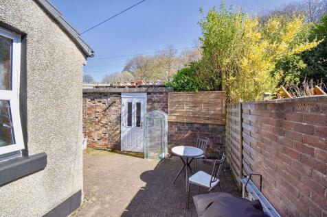 Patio Area Angle 2