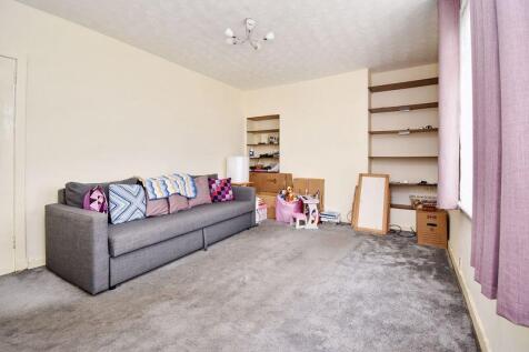 Lounge Angle 1