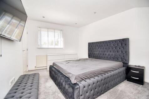 Bedroom 1 Angle 2