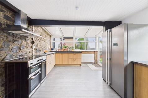 Kitchen Angle 2