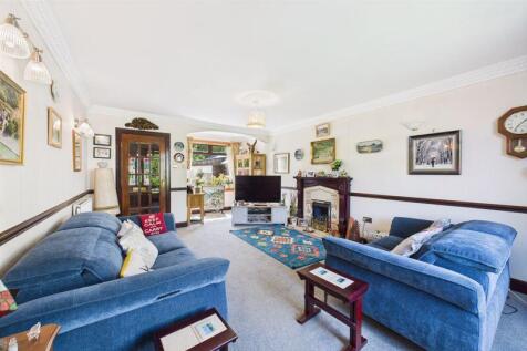 Family Room Angle 2