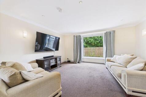 Lounge Angle 1