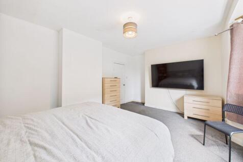 Bedroom 1 Angle 2