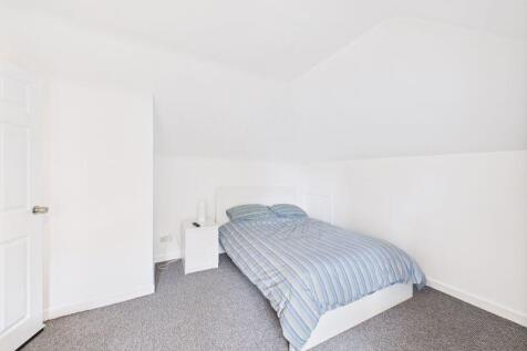 Bedroom 4 Angle 1