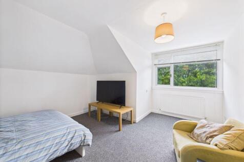 Bedroom 4 Angle 2