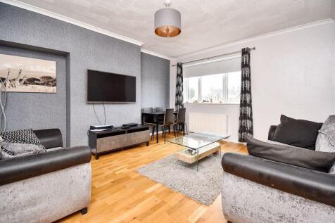 Lounge Angle 1