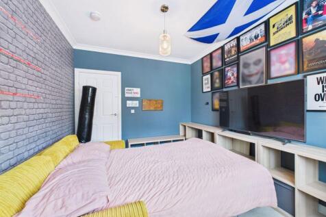 Bedroom 5 Angle 2