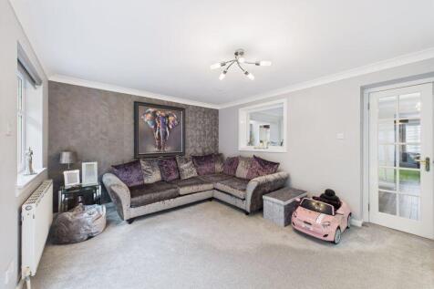 Lounge Angle 2