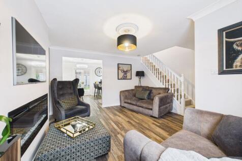 Family Room Angle 3