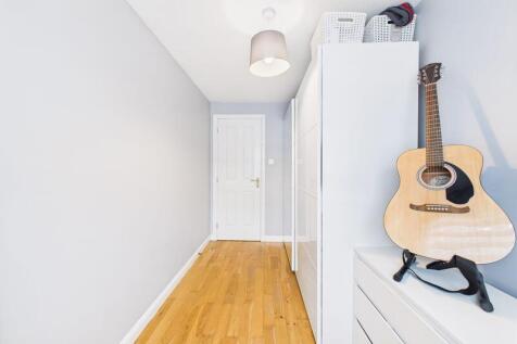Bedroom 4 / Office Angle 1