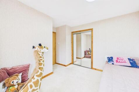 Bedroom 3 Angle 2
