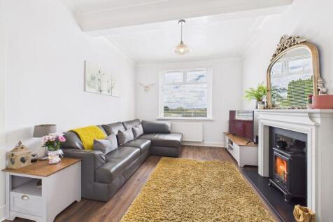 Lounge Angle 2