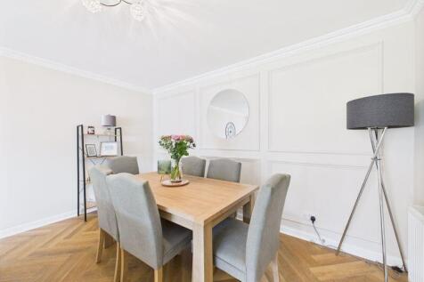 Lounge/Dining Angle 2