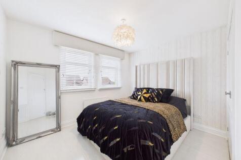Bedroom 1 Angle 1