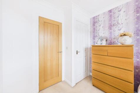 Bedroom 3 Angle 2
