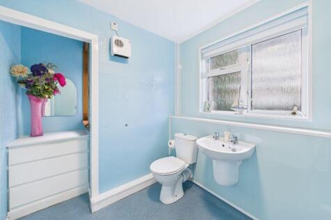 Shower Room Angle 2