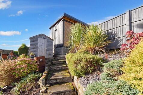 Steps leading to Highland Park Angle 1