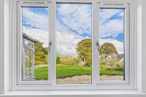 Kitchen Views to Garden 3
