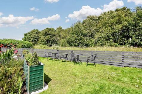 Garden Area Angle 1