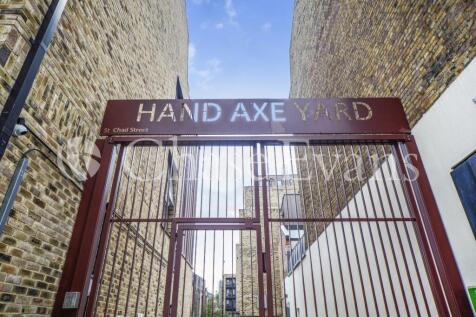 Hand Axe Yard, St Pa
