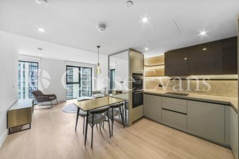 Living/Kitchen Area