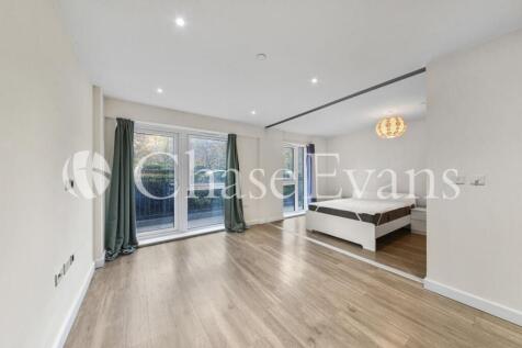 Living/Sleeping Area