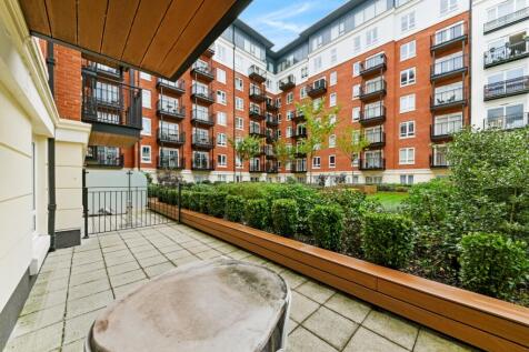 Exterior - Golding A