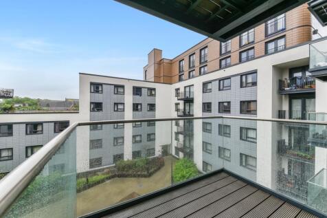 Balcony Cordage Hous