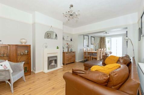 98 Sea Lane_4.JPG