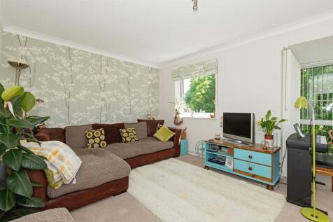 11 Meadowside_16.JPG