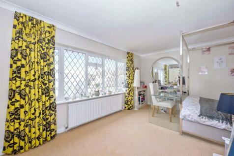 Ashurst Close, 9-001.jpg