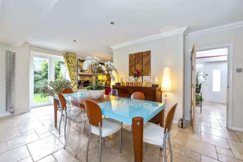 Ashurst Close, 9-013.jpg