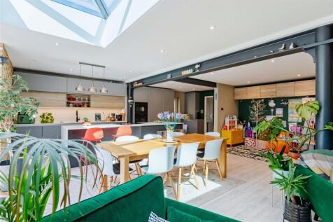 3 Ryecroft Gardens_31.JPG