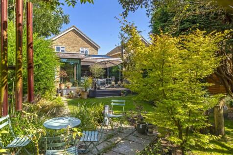 3 Ryecroft Gardens_20.JPG