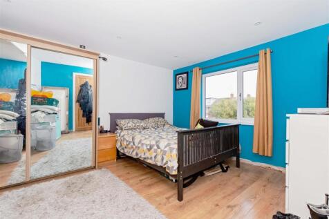Cavendish close_6.jpg
