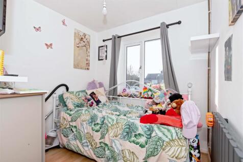 Cavendish close_5.jpg