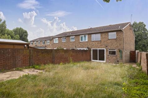 Willow Crescent_13.jpg