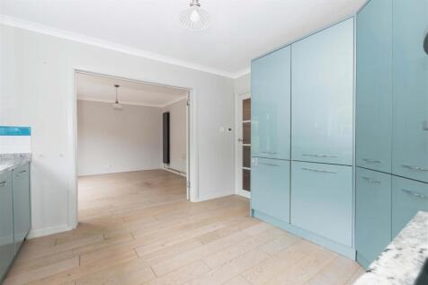 Aldsworth Avenue_11.jpg
