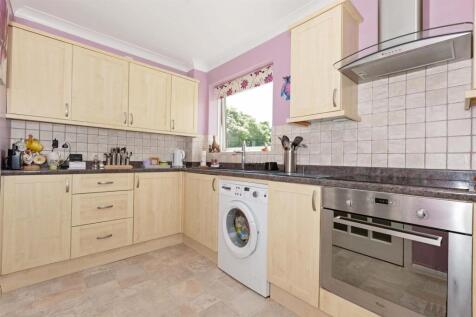 11 Meadowside_19.JPG