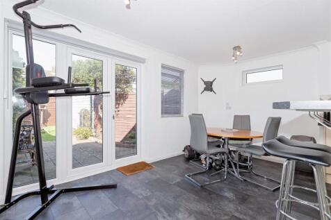 Kipling Ave_12.jpg