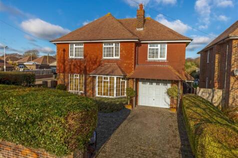 Cowdray Drive_25.jpg