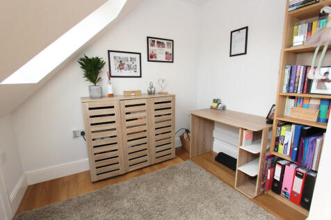 Bed 4 b
