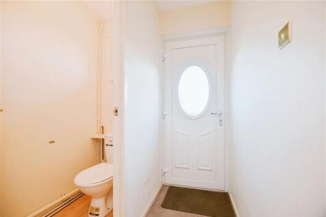 Cloakroom/wc