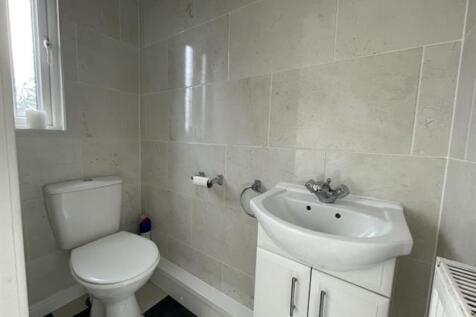 Cloakroom/wc
