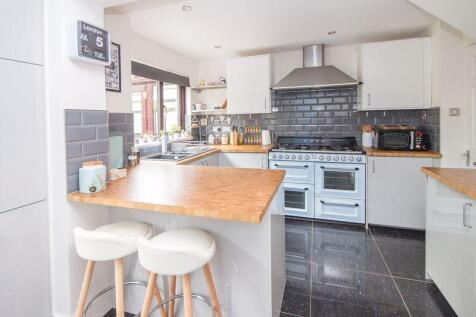 Kitchen-Breakfast Room